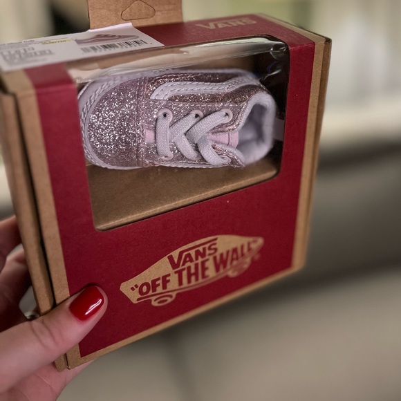 Old Skool Glittery Baby Vans Size 1 - Picture 3 of 4